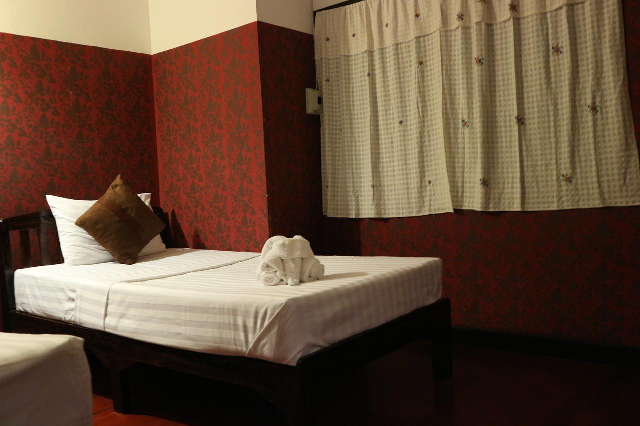 999 Triplenine Chiangmai Hostel Чиангмай Екстериор снимка