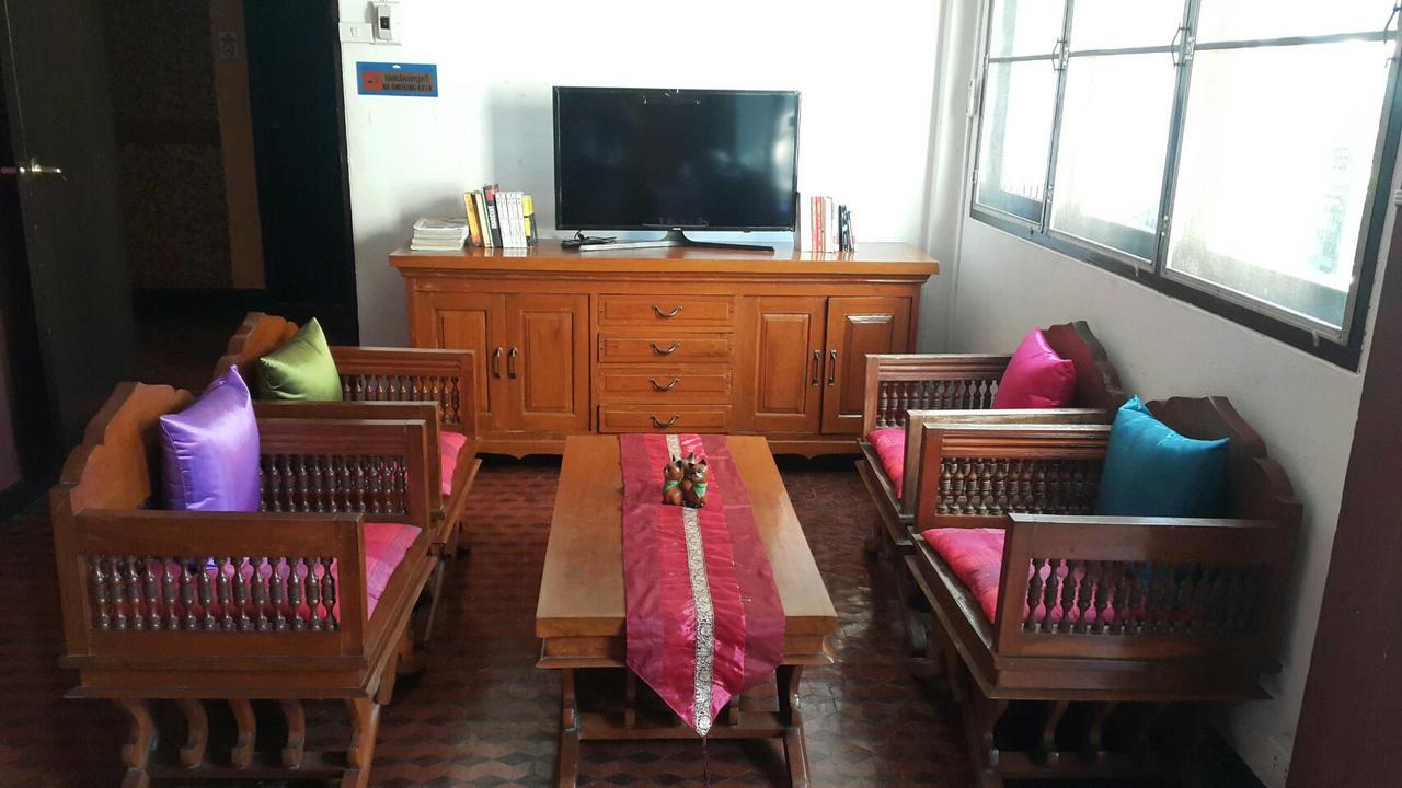 999 Triplenine Chiangmai Hostel Чиангмай Екстериор снимка